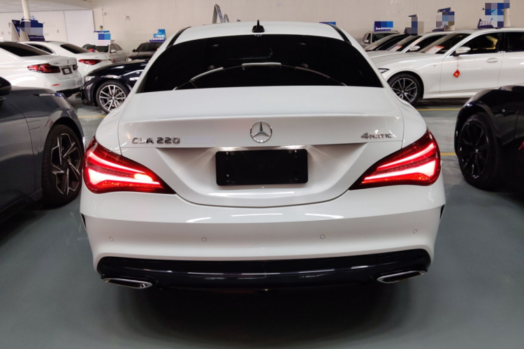 奔驰CLA 2018款 CLA 220 4MATIC车身外观6