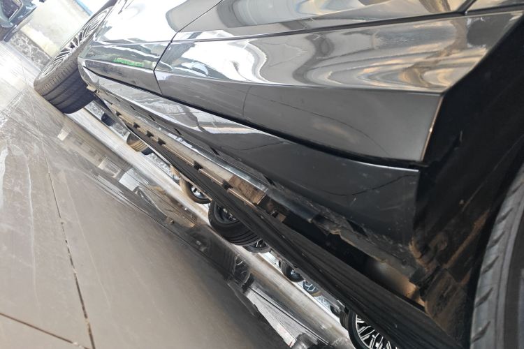 岚图汽车 岚图FREE 2025款 FREE+ 后驱乾崑版局部细节9002