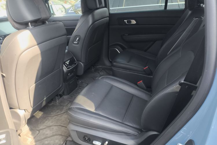 理想汽车 理想ONE 2021款 增程6座版中控内饰21