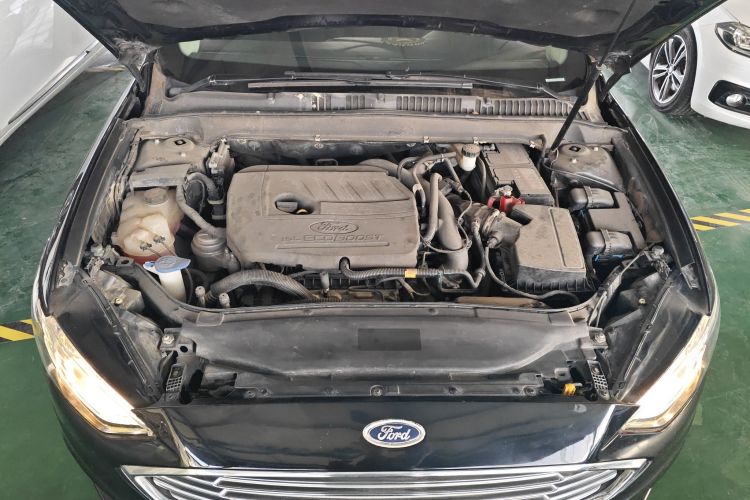 福特 蒙迪欧 2018款 EcoBoost 180 时尚型机舱底盘24