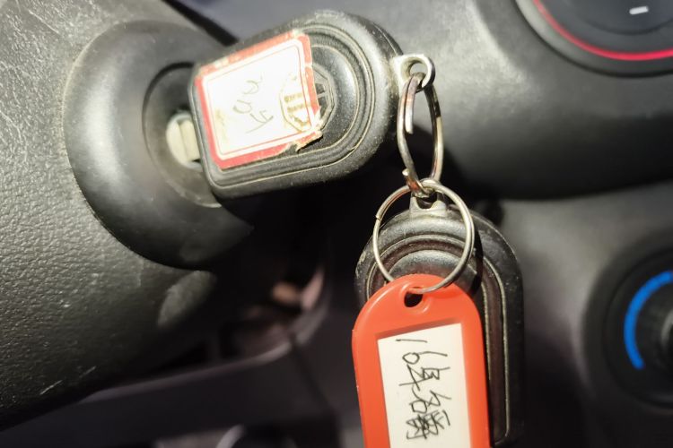 名爵3 2016款 1.3L AMT舒适版中控内饰7001