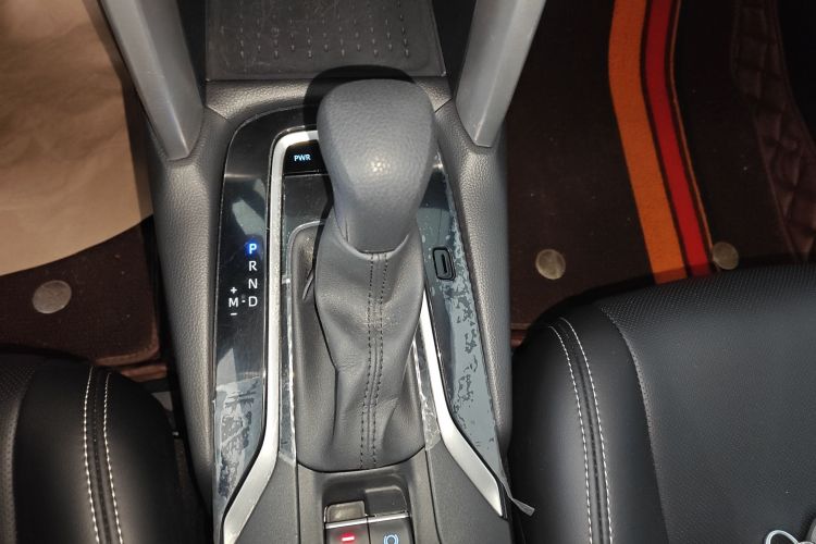 丰田 锋兰达 2022款 2.0L CVT领先版中控内饰18