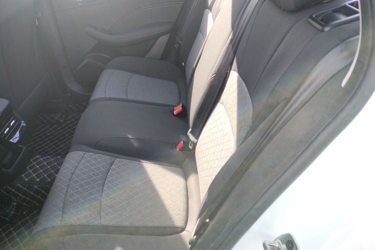 荣威i5 2023款 1.5L 手动舒享版中控内饰21