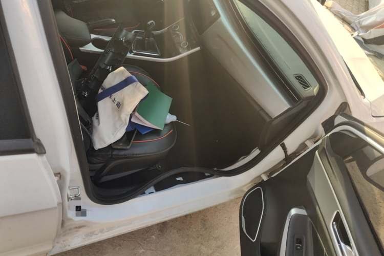 奇瑞 艾瑞泽5 2019款 1.5L 手动新青春版 国VI局部细节9005