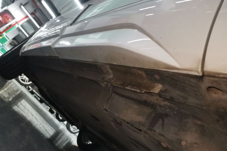 奥迪Q3 2017款 30 TFSI 时尚型机舱底盘30