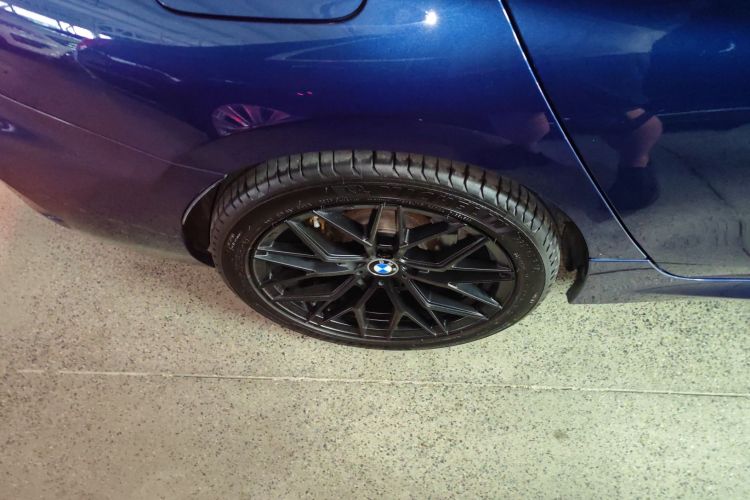 宝马1系 2021款 120i M运动曜夜版车身外观6008