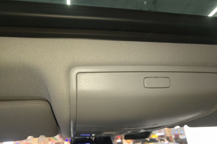 大众 途观L 2018款 改款 330TSI 自动两驱豪华版中控内饰22