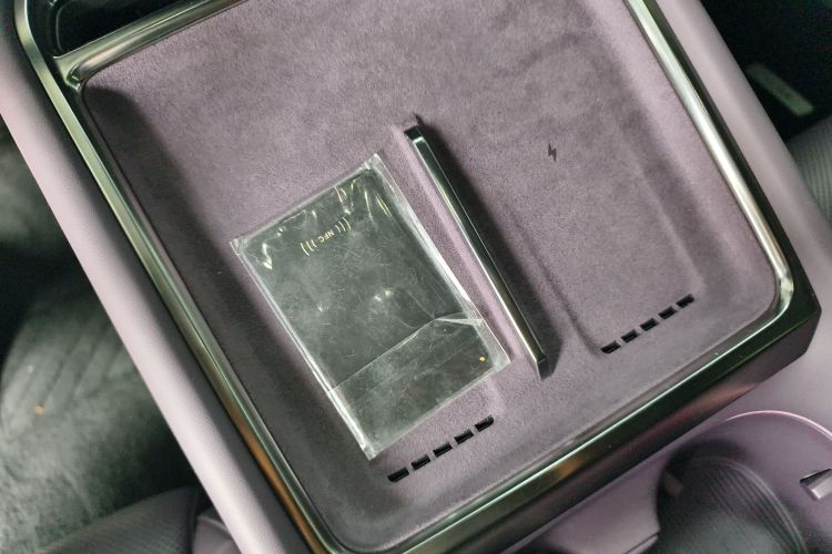 小鹏P7 2025款 702 长续航 Ultra中控内饰7001