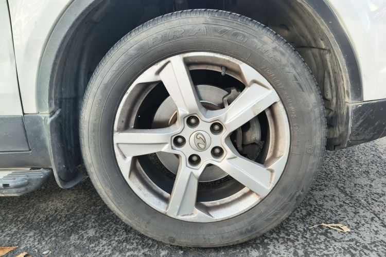 奔腾X80 2013款 2.0L 自动豪华型车身外观10