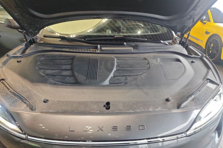 鸿蒙智行 智界R7 2025款 增程 251km Max局部细节24