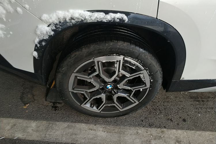 宝马X1 2023款 sDrive25Li X设计套装车身外观6008