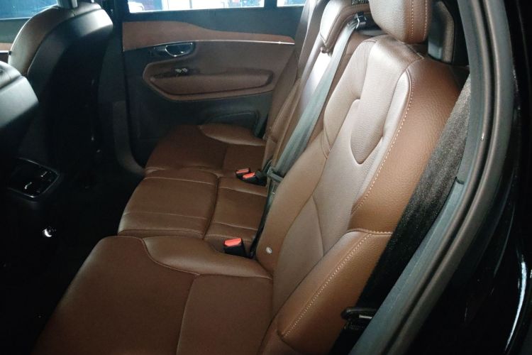 沃尔沃XC90 2020款 T6 智逸豪华版 7座中控内饰7004