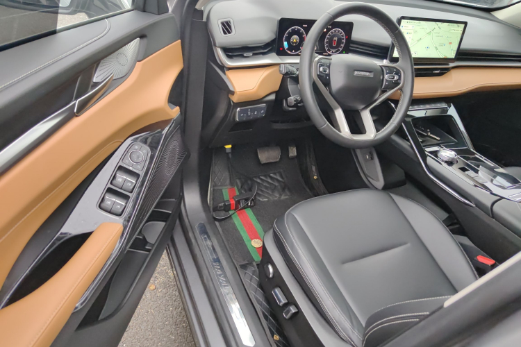 哈弗H6 2021款 第三代 1.5T 自动两驱Supreme中控内饰20