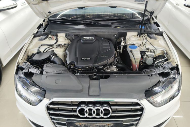 奥迪A4L 2016款 35 TFSI 典藏版 S line舒适型局部细节24