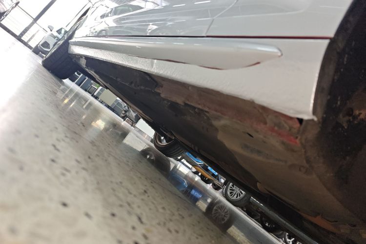 奥迪A4L 2018款 30周年年型 40 TFSI 时尚型局部细节9001