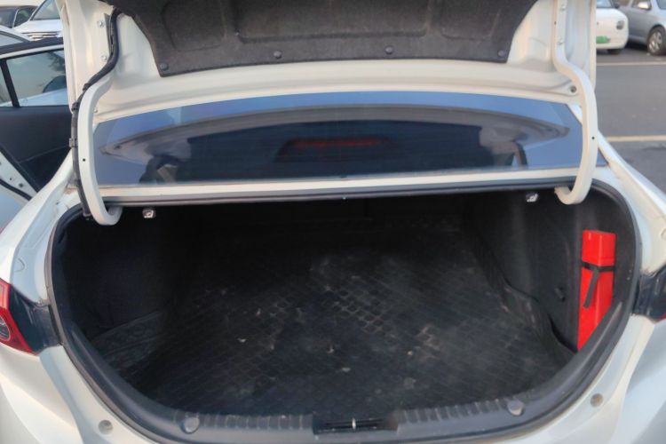 马自达3 昂克赛拉 2017款 三厢 1.5L 自动豪华型 国V机舱底盘23