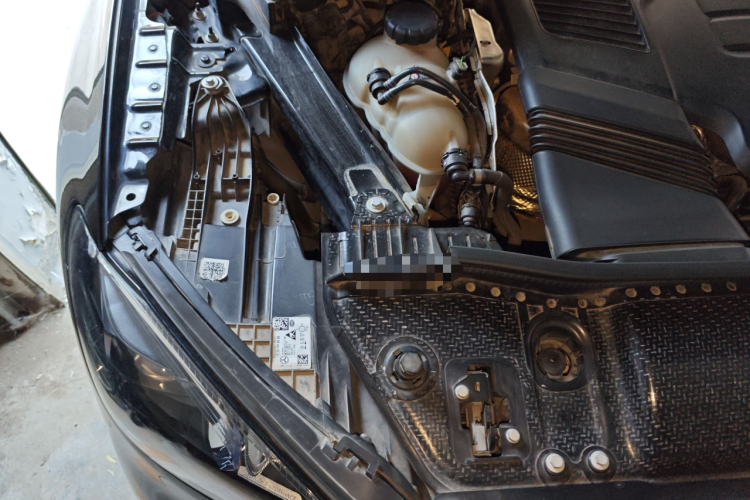 奔驰GLE AMG 2022款 AMG GLE 53 4MATIC+局部细节9006