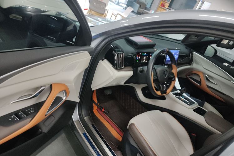 比亚迪 宋Pro新能源 2022款 DM-i 51km 豪华型中控内饰20