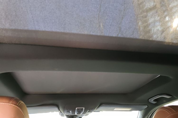 奔驰GLS  GLS 400 4MATIC豪华型中控内饰22