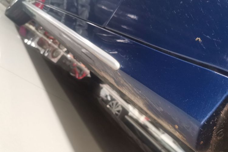 奔驰C级 2020款 改款 C 260 L 运动版局部细节9001