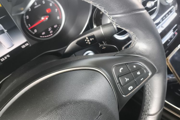 奔驰GLC 2018款 GLC 260 4MATIC 豪华型中控内饰18