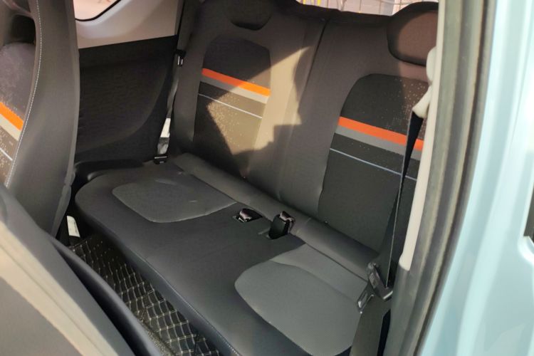 五菱汽车 宏光MINIEV 2020款 自在款 磷酸铁锂中控内饰21