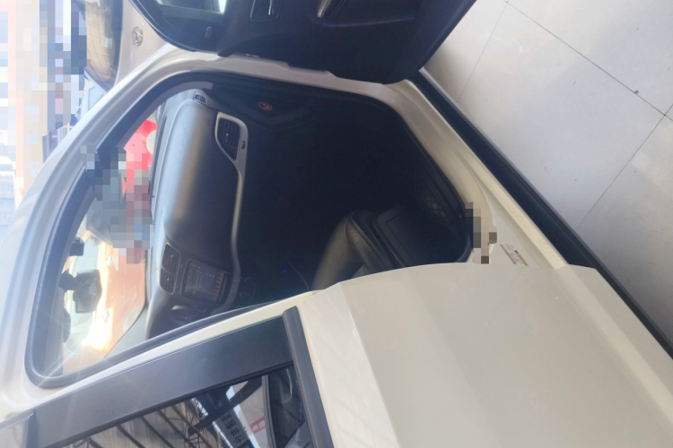 道奇 酷威 2014款 2.4L 两驱旅行版局部细节9005