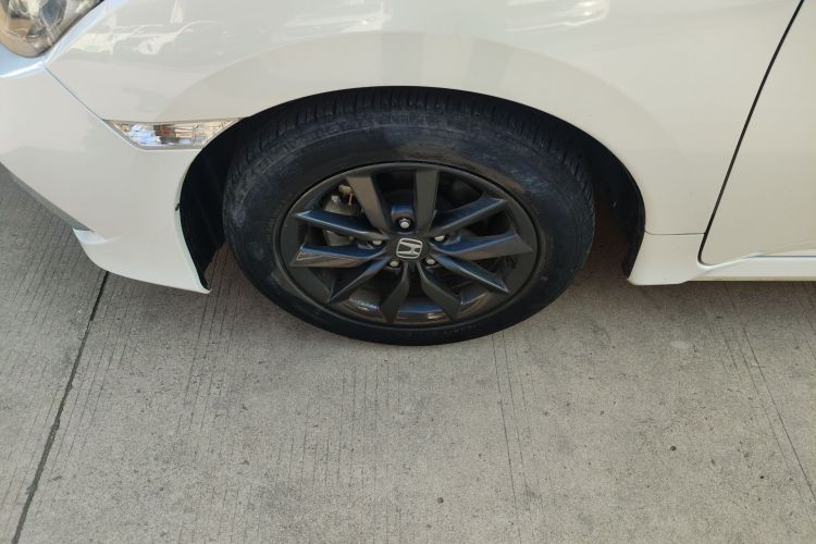 本田 思域 2019款 220TURBO CVT劲动版 国VI车身外观6007