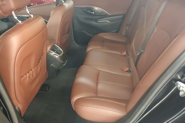 别克 君越 2013款 2.4L SIDI精英舒适型中控内饰21