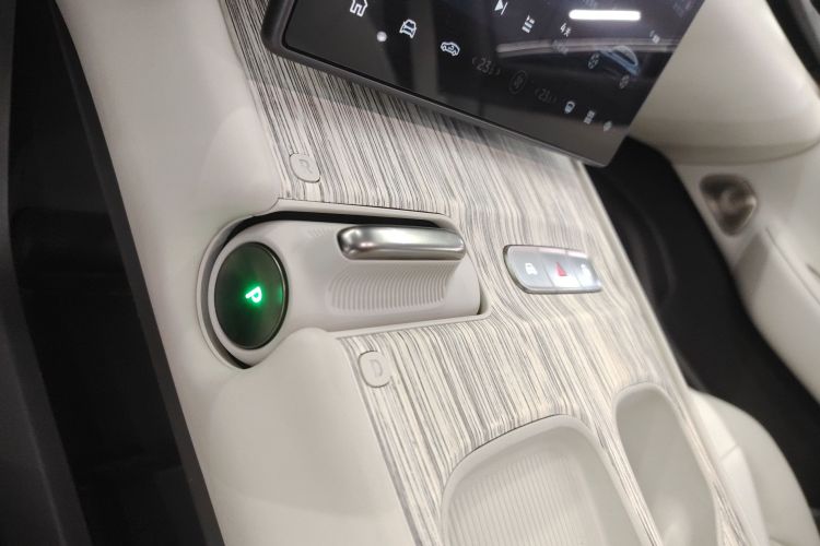 蔚来ET7 2022款 100kWh 首发版中控内饰18