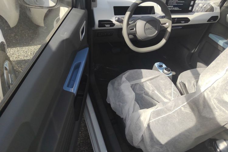 吉利银河 2024款 熊猫mini 200km 耐力熊中控内饰20