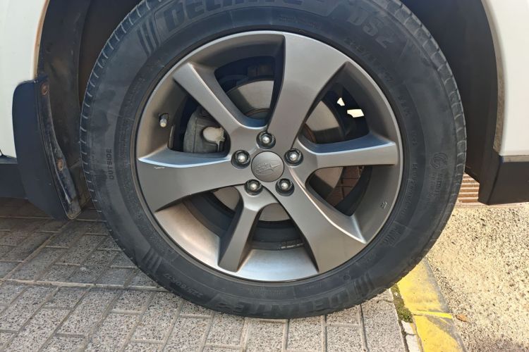 斯巴鲁 傲虎 2014款 2.5i 雅尚智能版车身外观10