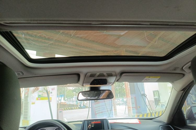 宝马3系 2017款 320Li 时尚型中控内饰22