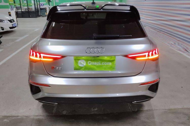 奥迪A3 2021款 Sportback 35 TFSI 时尚运动型车身外观6