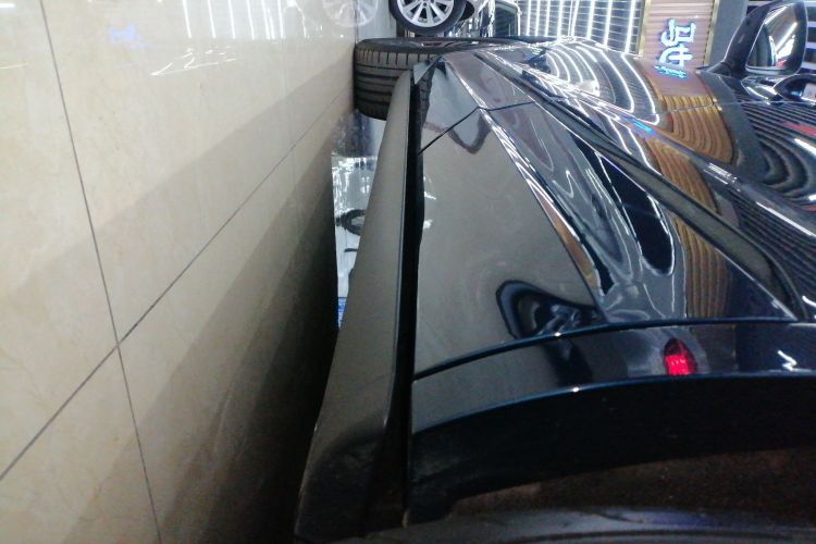 大众 途锐 2021款 3.0TSI 锐享版 曜黑运动套装局部细节9002