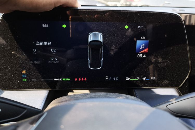 雪佛兰 探界者Plus 2024款 102km RS 至臻版中控内饰14