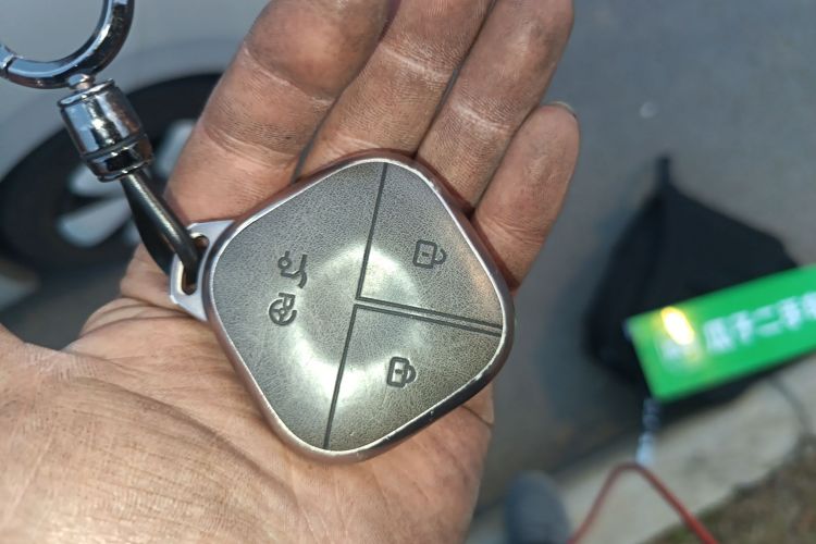 五菱汽车 宏光MINIEV 2025款 四门版 臻享+款中控内饰7001