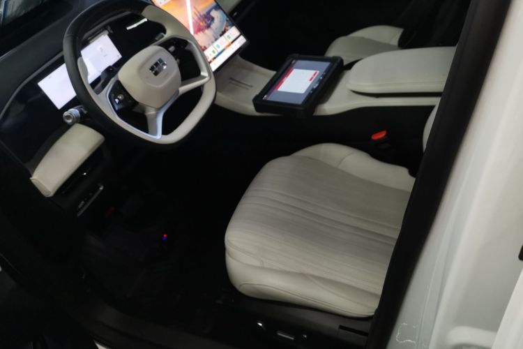 吉利银河 银河L7 2024款 1.5T 115km 星舰 龙腾版中控内饰19