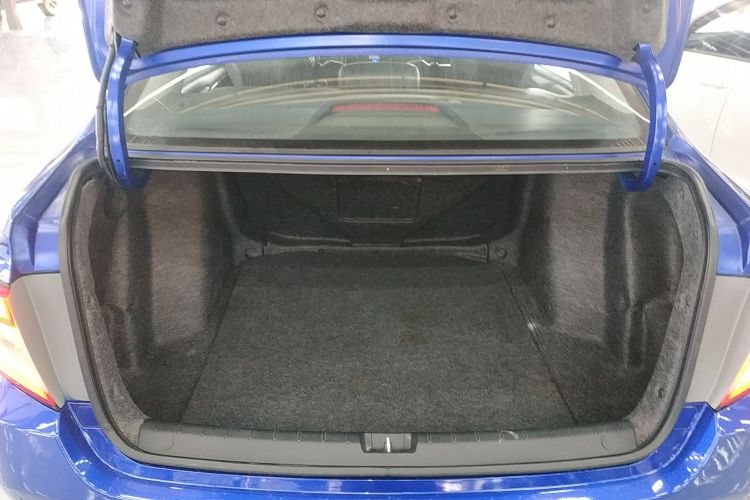 本田 凌派 2019款 180Turbo CVT豪华版 国VI机舱底盘23