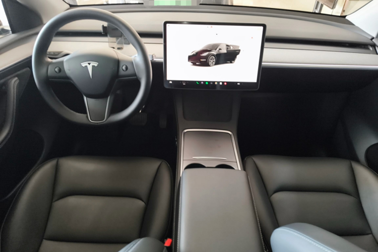 特斯拉 Model Y 2023款 后轮驱动版中控内饰12