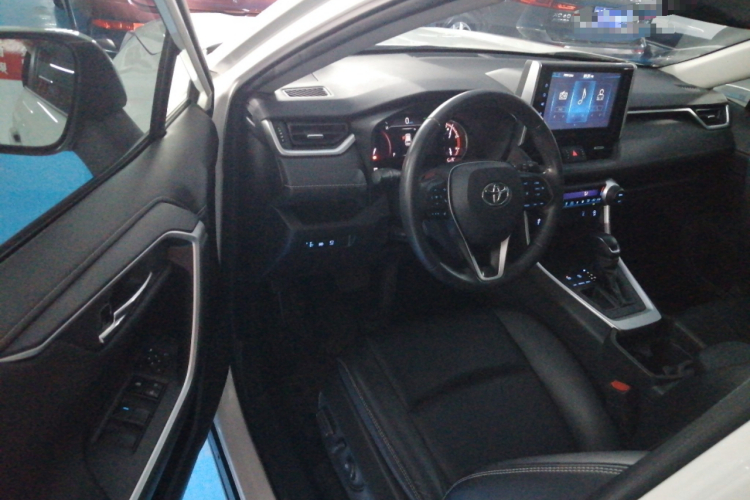 丰田 RAV4荣放 2020款 2.0L CVT两驱风尚PLUS版中控内饰20