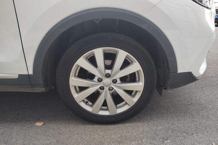 名爵ZS 2020款 180DVVT 自动Lite车身外观6008