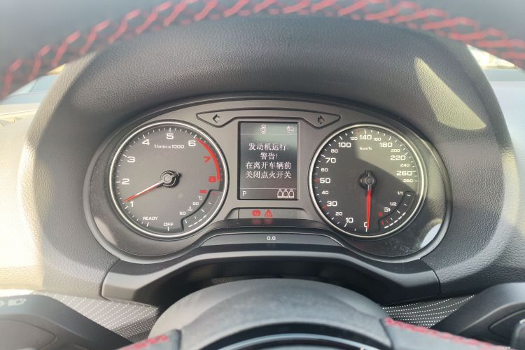 奥迪Q2L 2024款 35TFSI 进取动感型中控内饰14