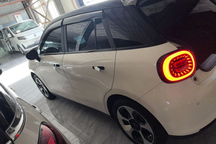 江淮钇为 钇为3 2023款 505km Air车身外观4