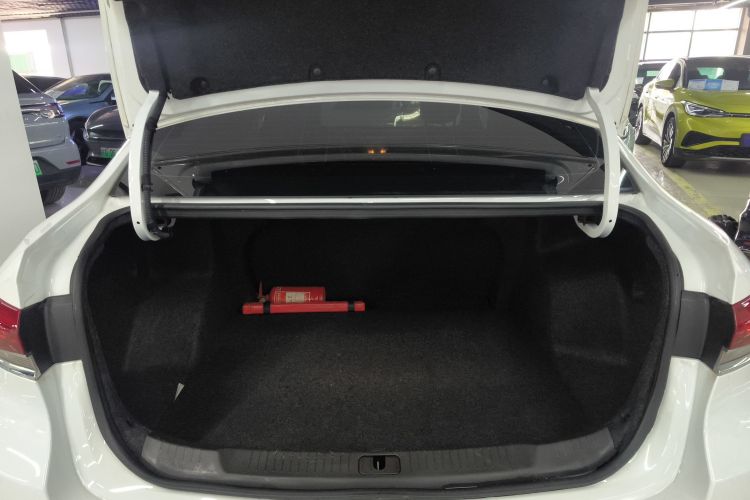 别克 英朗 2021款 改款 1.3T 自动轻混动精英型局部细节23