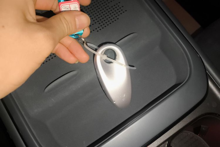 岚图汽车 岚图知音 2024款 四驱全球版中控内饰7001