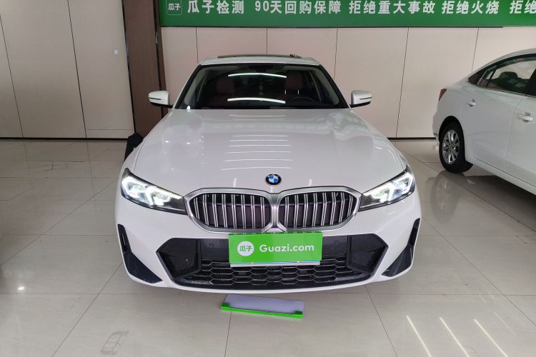 宝马3系 2023款 320Li M运动套装车身外观2