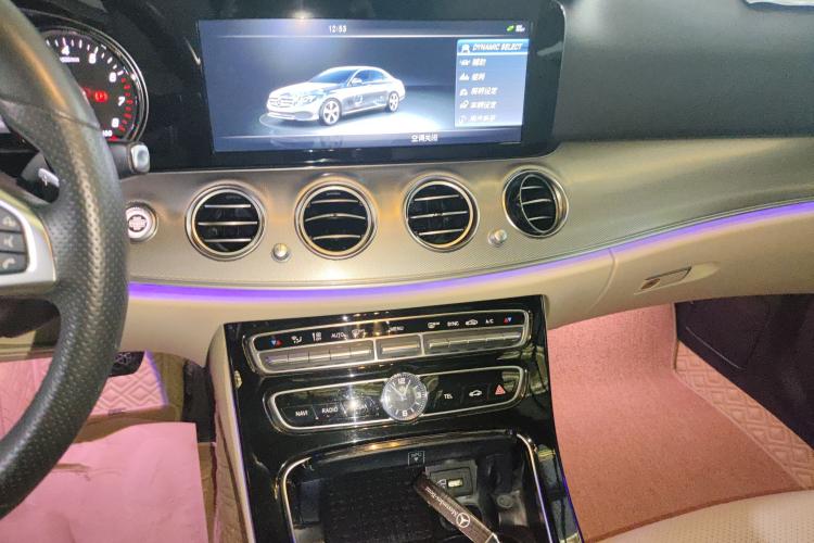 奔驰E级 2017款 E 200 运动型 4MATIC局部细节16