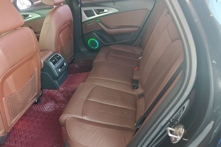 奥迪A6L 2018款 30周年年型 35 TFSI 运动型中控内饰21