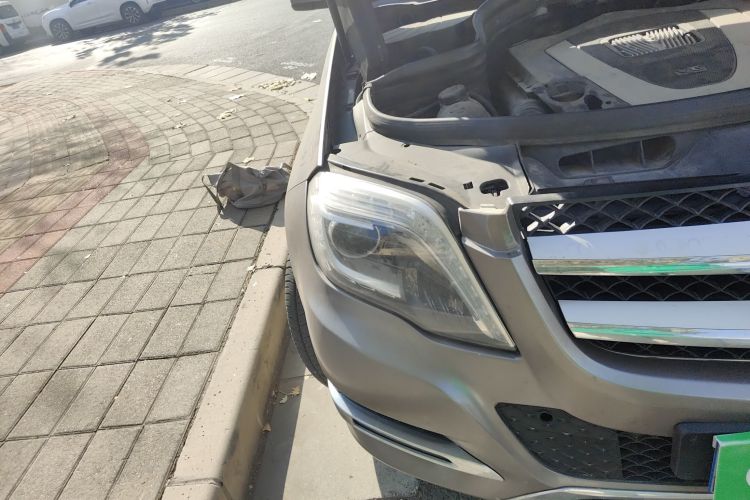 奔驰GLK级(进口) 2011款 GLK 300 4MATIC 动感型车身外观6006